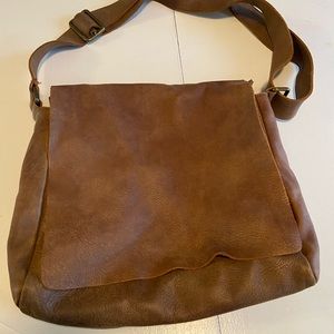 Roots Tribal Leather Messenger Bag/laptop bag